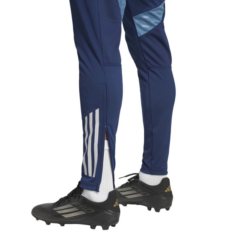  Arsenal Tracksuit 2025/2026 - Adidas